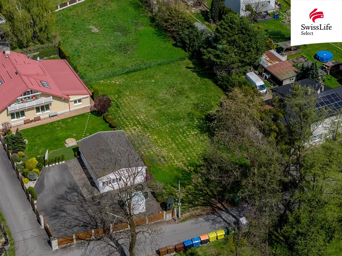 Prodej stavebního pozemku 1180 m²